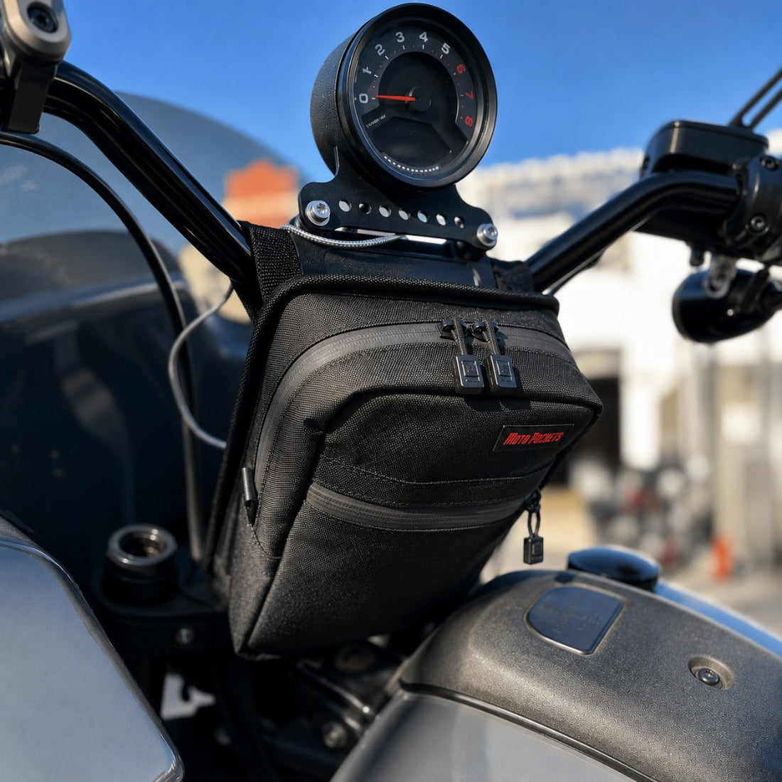 Drifter Handlebar Bag on Harley Davidson Motorcycle